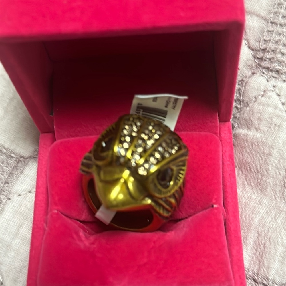 Ring eagle by Kurt Geiger